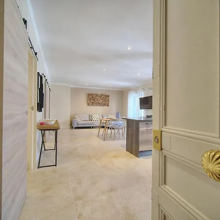 Upstays Carre D Or 70m *
